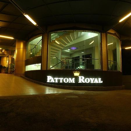 Pattom Royal Hotel Thiruvananthapuram Zewnętrze zdjęcie