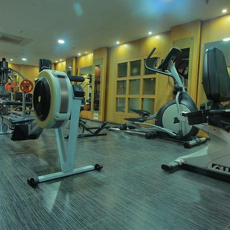Pattom Royal Hotel Thiruvananthapuram Zewnętrze zdjęcie