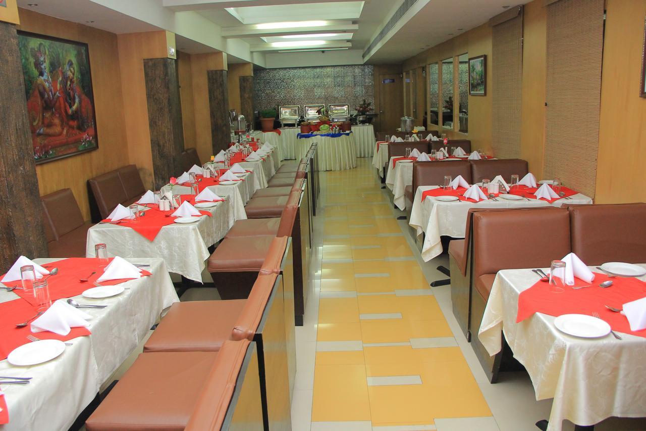 Pattom Royal Hotel Thiruvananthapuram Zewnętrze zdjęcie
