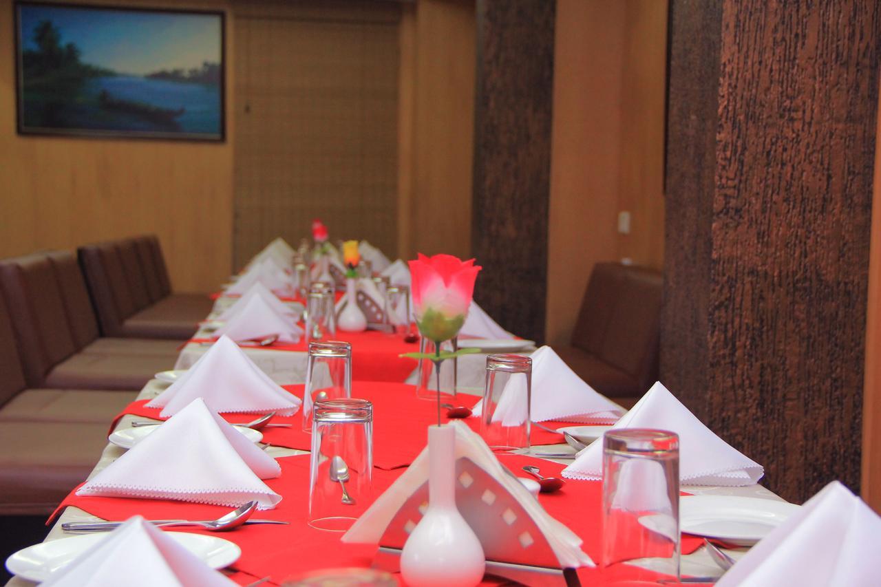 Pattom Royal Hotel Thiruvananthapuram Zewnętrze zdjęcie